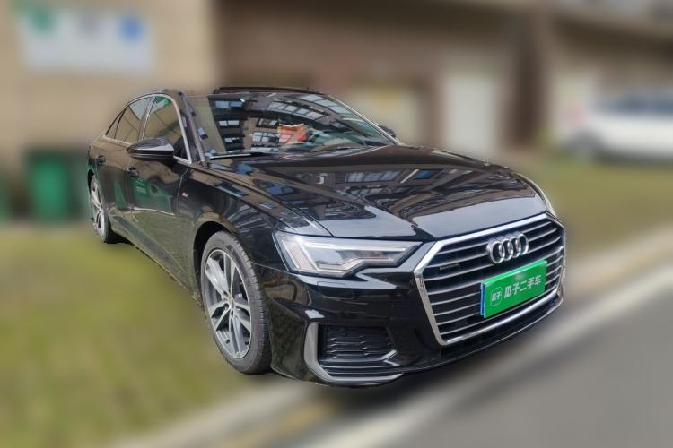Used Audi A6L 2021 40 TFSI Luxury Dynamic Edition Front Right 45 Deg