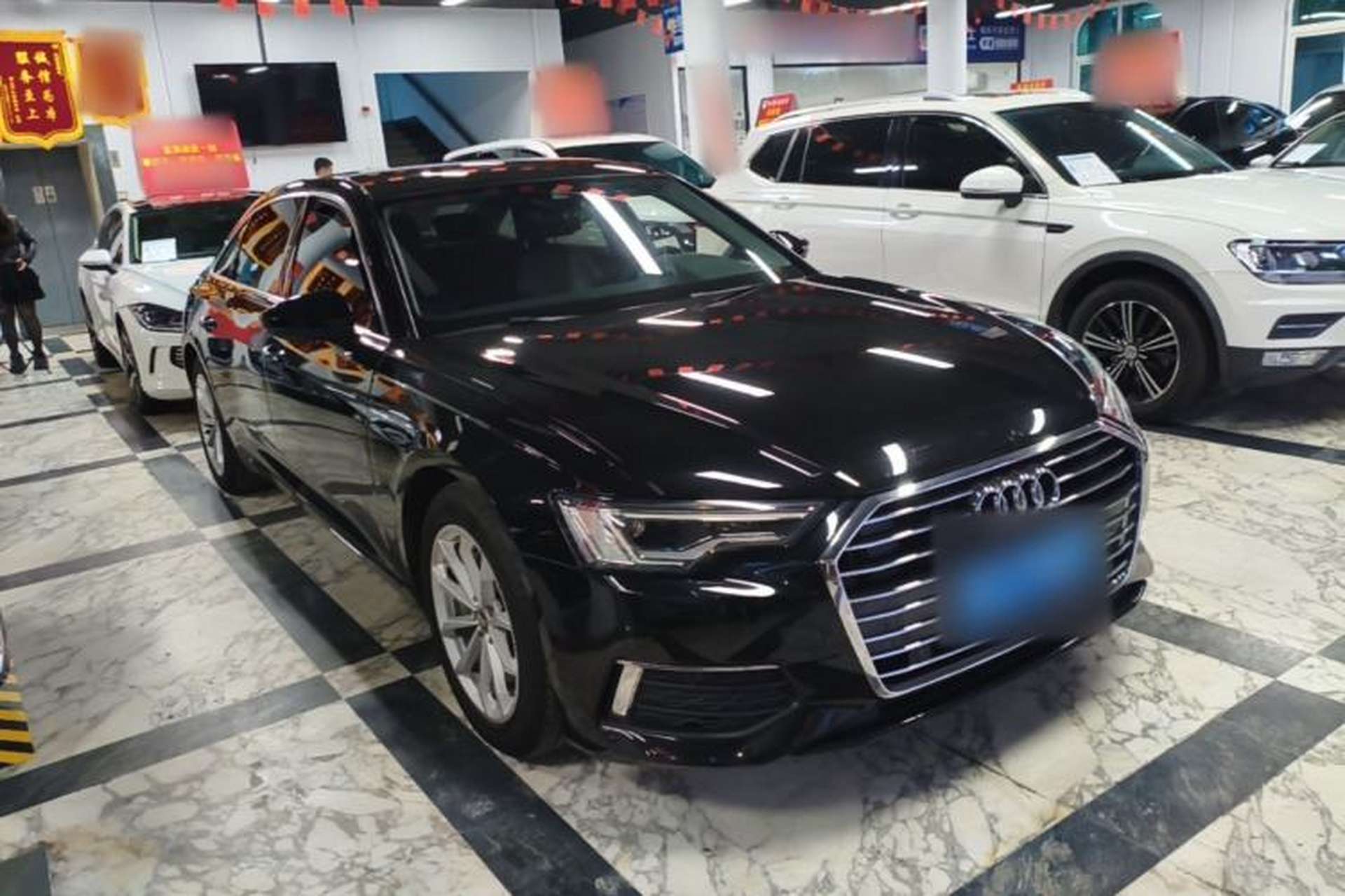Used Audi A6L 2021 40 TFSI Luxury Prestige Edition Front Right 45 Deg