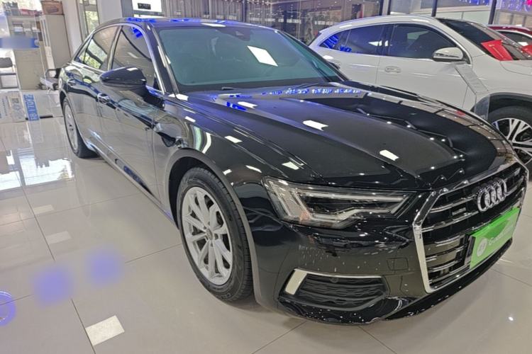 Used Audi A6L 2021 40 TFSI Luxury Prestige Edition Front Right 45 Deg
