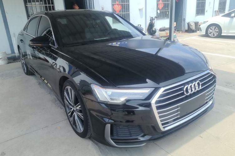 Used Audi A6L 2021 40 TFSI Luxury Dynamic Edition Front Right 45 Deg
