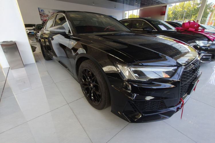 Used Audi A6L 2021 40 TFSI Luxury Dynamic Edition Front Right 45 Deg