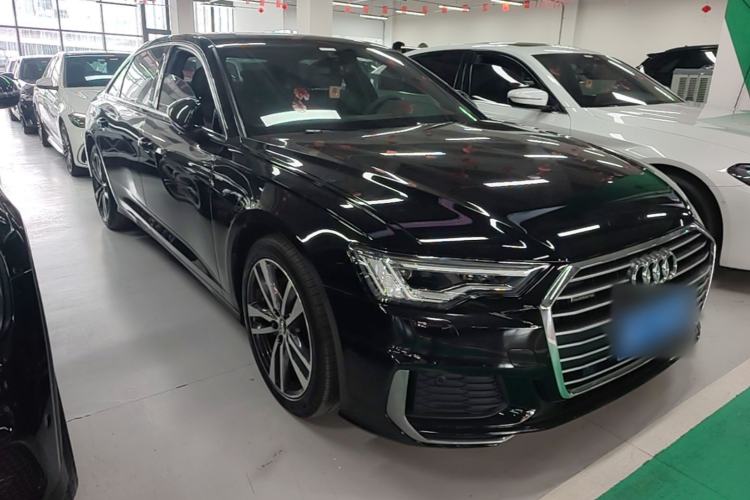 Used Audi A6L 2021 40 TFSI Luxury Dynamic Edition Front Right 45 Deg