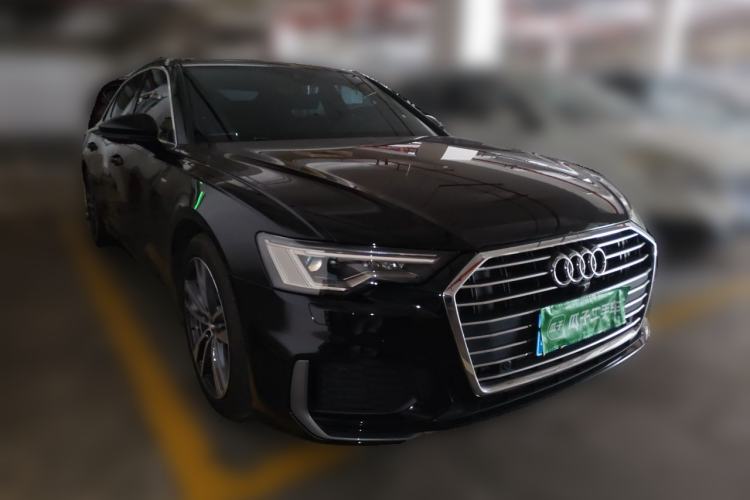 Used Audi A6L 2021 40 TFSI Luxury Dynamic Edition Front Right 45 Deg
