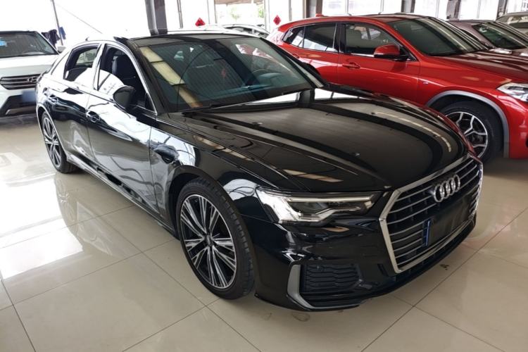 Used Audi A6L 2021 40 TFSI Luxury Dynamic Edition Front Right 45 Deg
