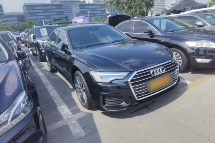Used Audi A6L 2021 40 TFSI Luxury Dynamic Edition Front Right 45 Deg