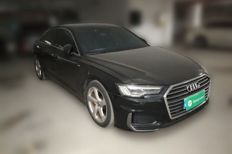 Used Audi A6L 2021 40 TFSI Luxury Dynamic Edition Front Right 45 Deg