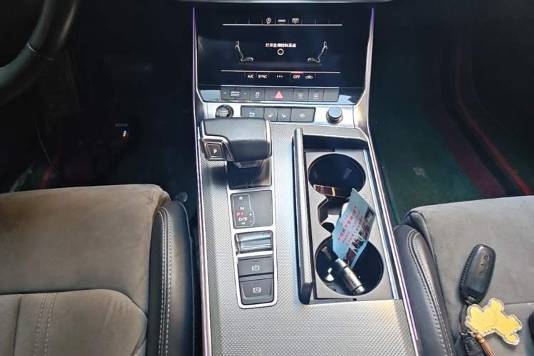 Used Audi A6L 2021 40 TFSI Luxury Dynamic Edition Gear Lever