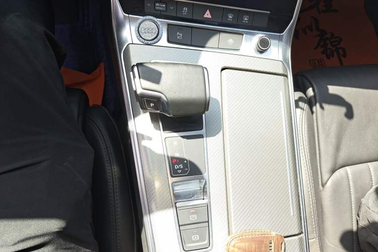 Used Audi A6L 2021 45 TFSI Prestige Elegant Edition Gear Lever