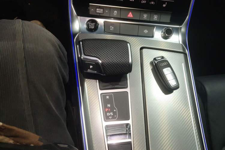 Used Audi A6L 2021 45 TFSI quattro Prestige Elegant Edition Gear Lever