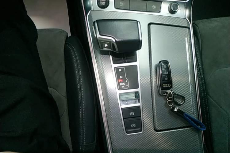 Used Audi A6L 2021 45 TFSI Prestige Dynamic Edition Gear Lever
