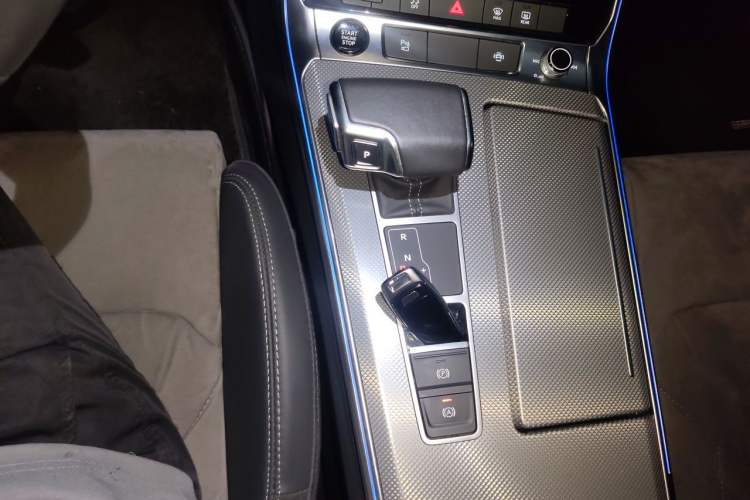 Used Audi A6L 2021 45 TFSI quattro Prestige Dynamic Edition Gear Lever