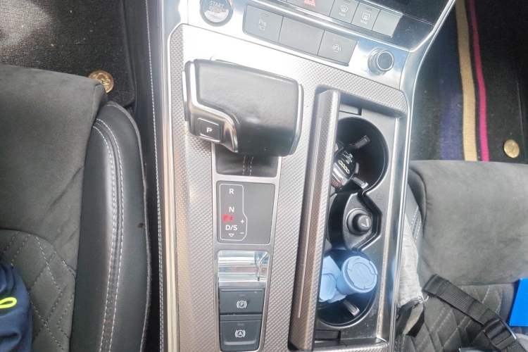 Used Audi A6L 2021 55 TFSI quattro Prestige Dynamic Edition Gear Lever