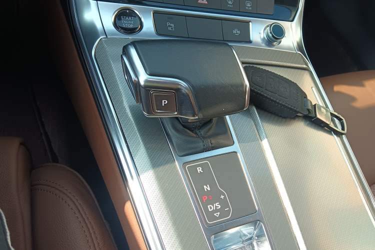 Used Audi A6L 2021 45 TFSI quattro Prestige Elegant Edition Gear Lever