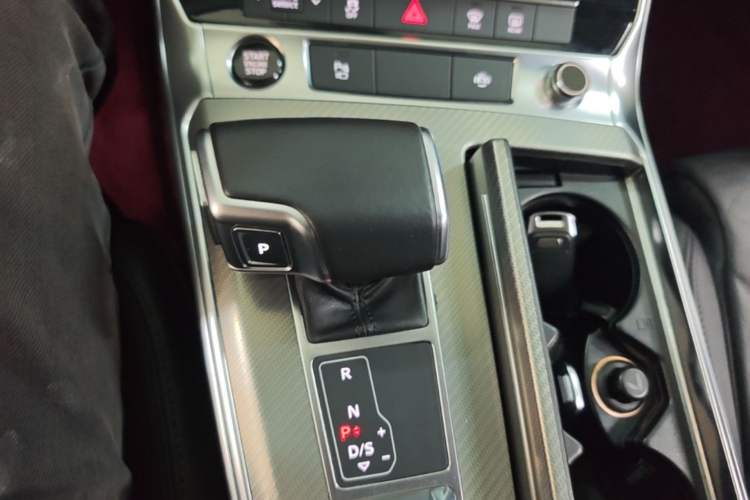Used Audi A6L 2021 45 TFSI Prestige Elegant Edition Gear Lever