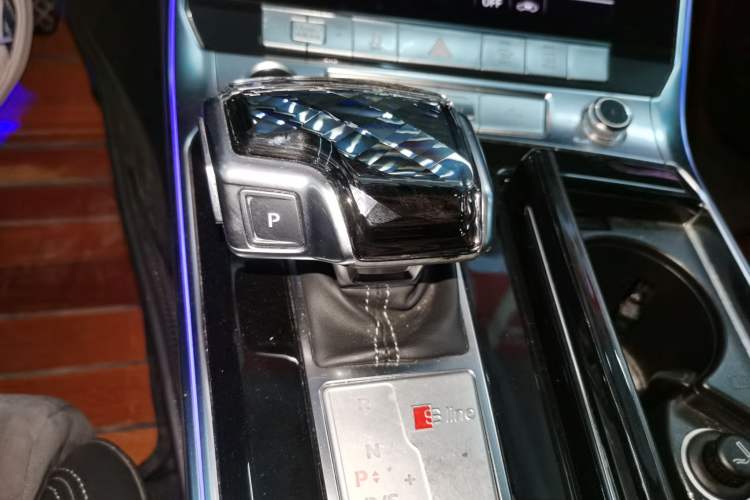 Used Audi A6L 2021 45 TFSI Prestige Dynamic Edition Gear Lever