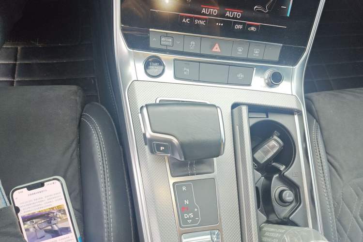 Used Audi A6L 2021 45 TFSI Enjoy Life Edition Gear Lever