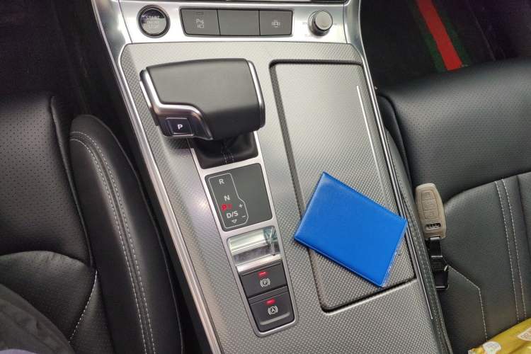 Used Audi A6L 2021 45 TFSI Prestige Dynamic Edition Gear Lever