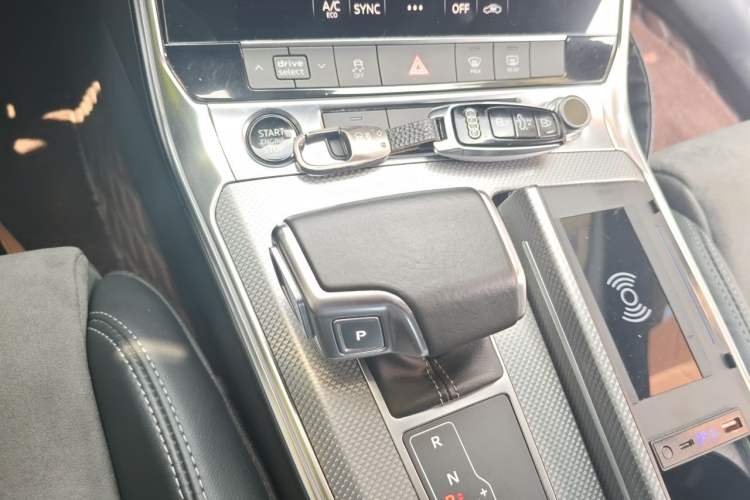 Used Audi A6L 2021 45 TFSI Prestige Dynamic Edition Gear Lever