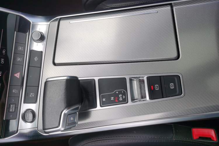Used Audi A6L 2021 40 TFSI Luxury Prestige Edition Gear Lever