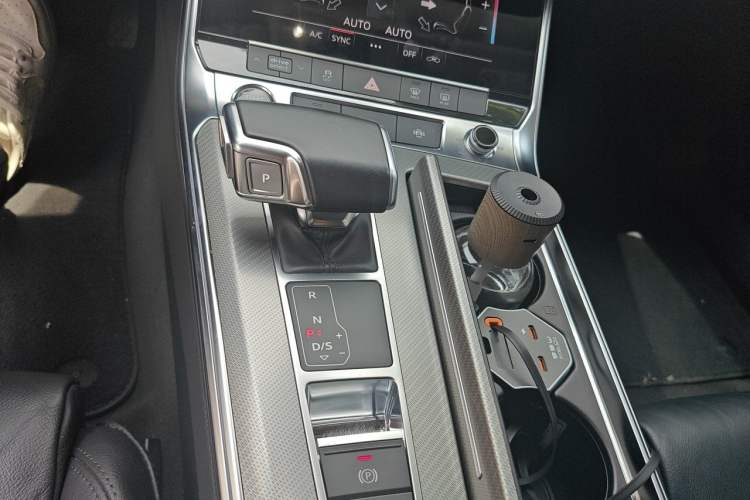 Used Audi A6L 2021 40 TFSI Luxury Prestige Edition Gear Lever