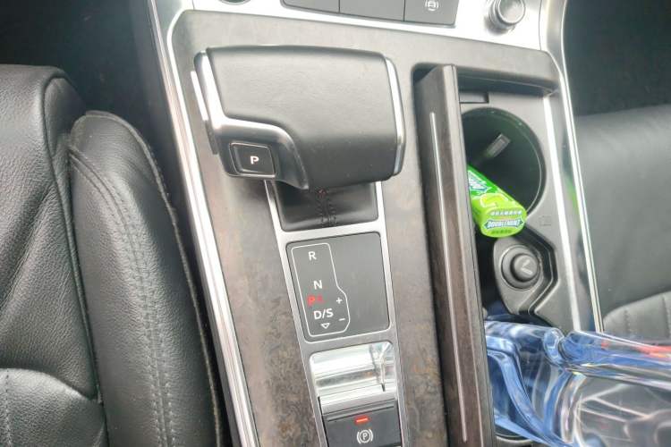 Used Audi A6L 2021 45 TFSI Prestige Dynamic Edition Gear Lever