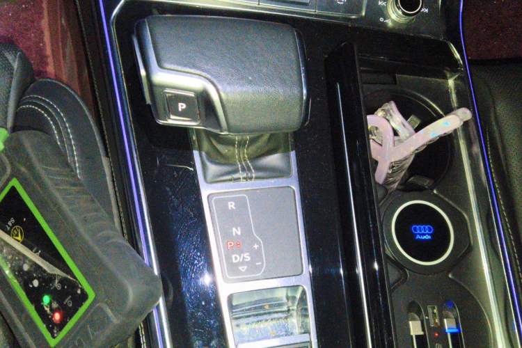Used Audi A6L 2021 55 TFSI quattro Prestige Dynamic Edition Gear Lever