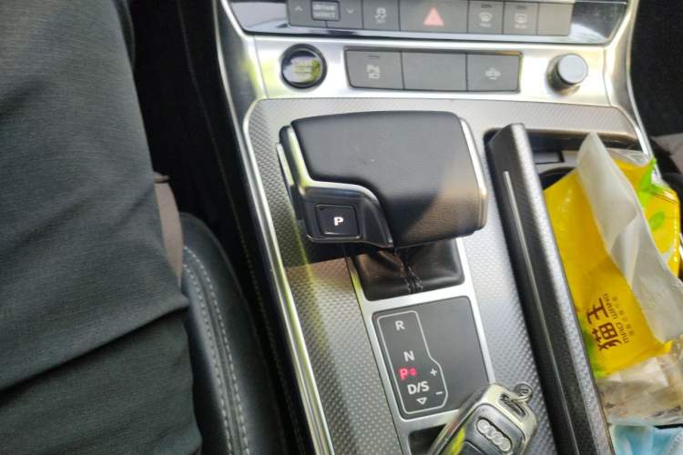 Used Audi A6L 2021 55 TFSI quattro Prestige Dynamic Edition Gear Lever