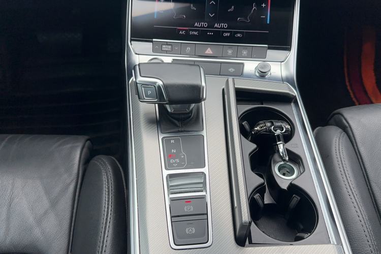 Used Audi A6L 2021 40 TFSI Luxury Dynamic Edition Gear Lever