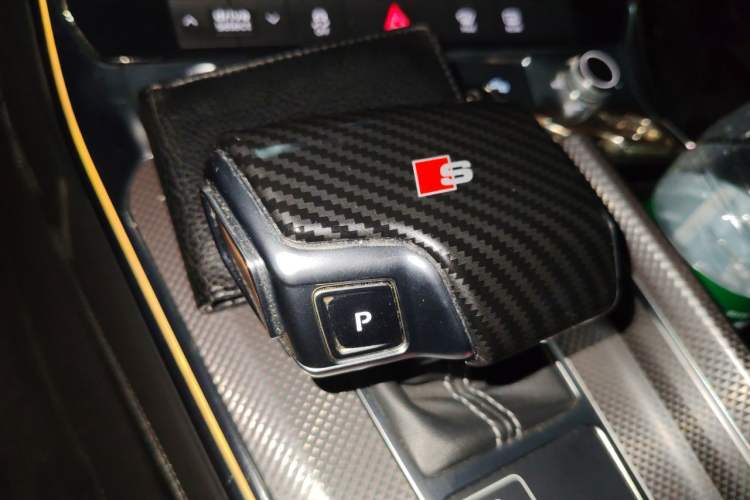 Used Audi A6L 2021 55 TFSI quattro Prestige Dynamic Edition Gear Lever