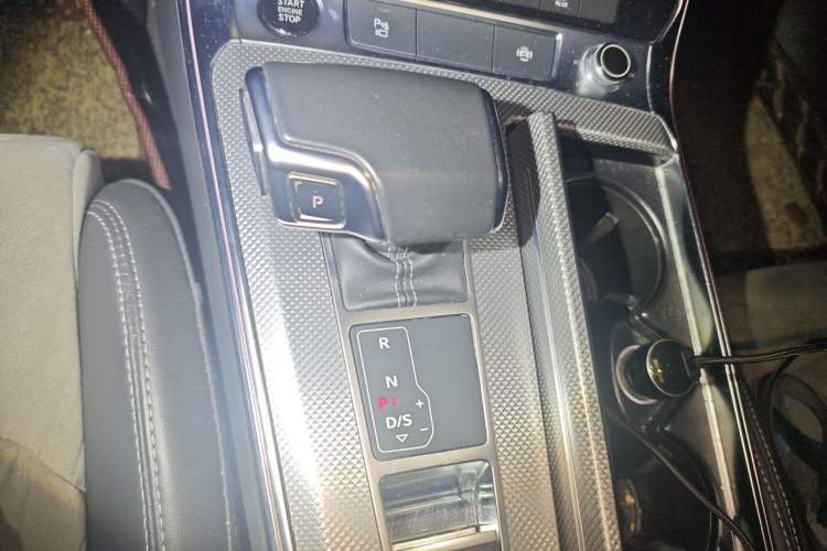 Used Audi A6L 2021 40 TFSI Luxury Dynamic Edition Gear Lever