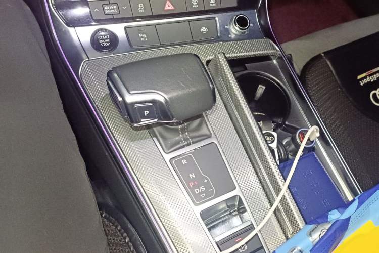 Used Audi A6L 2021 40 TFSI Luxury Dynamic Edition Gear Lever