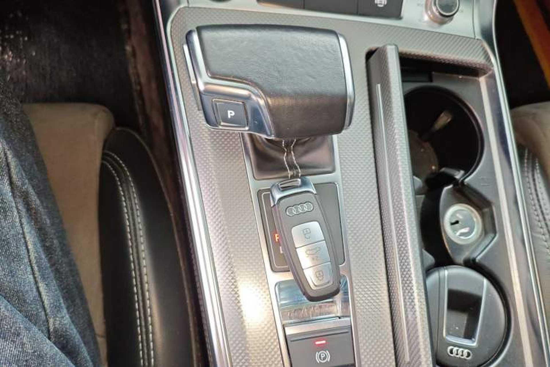 Used Audi A6L 2021 45 TFSI quattro Prestige Dynamic Edition Gear Lever