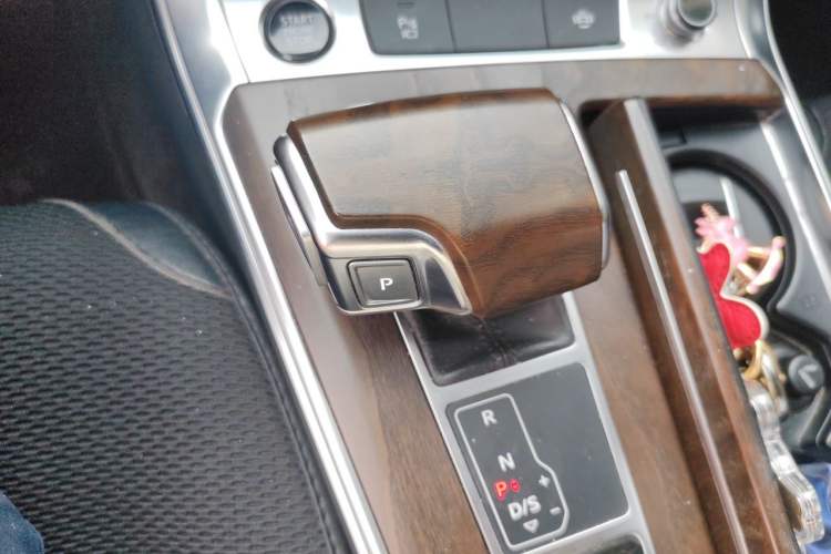 Used Audi A6L 2021 45 TFSI Prestige Elegant Edition Gear Lever