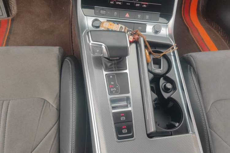 Used Audi A6L 2021 40 TFSI Luxury Dynamic Edition Gear Lever
