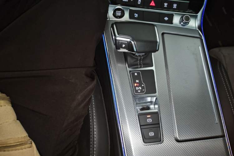 Used Audi A6L 2021 45 TFSI quattro Prestige Dynamic Edition Gear Lever