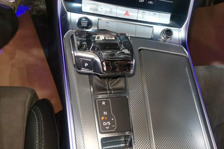 Used Audi A6L 2021 40 TFSI Luxury Dynamic Edition Gear Lever