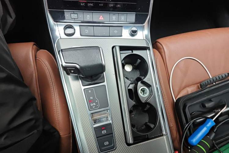 Used Audi A6L 2021 40 TFSI Luxury Prestige Edition Gear Lever