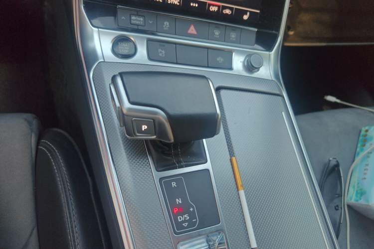 Used Audi A6L 2021 45 TFSI quattro Prestige Dynamic Edition Gear Lever