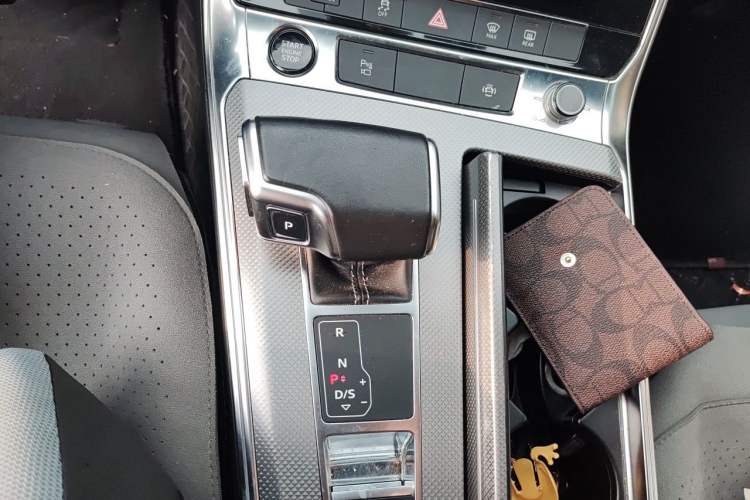 Used Audi A6L 2021 45 TFSI Prestige Dynamic Edition Gear Lever