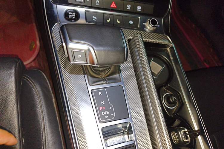 Used Audi A6L 2021 45 TFSI Enjoy Life Edition Gear Lever