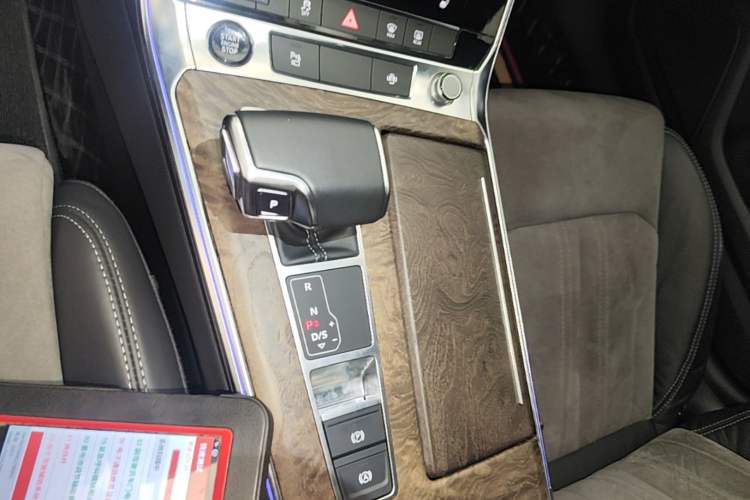 Used Audi A6L 2021 45 TFSI quattro Prestige Dynamic Edition Gear Lever