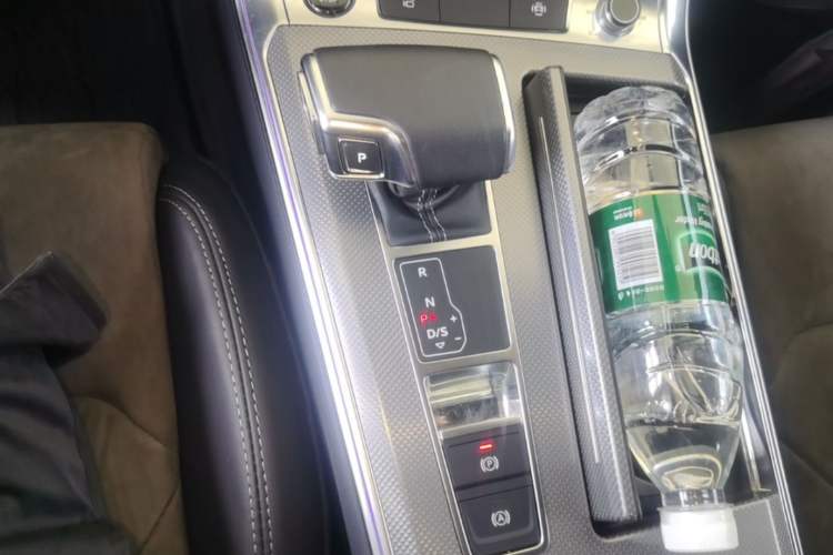 Used Audi A6L 2021 40 TFSI Luxury Dynamic Edition Gear Lever