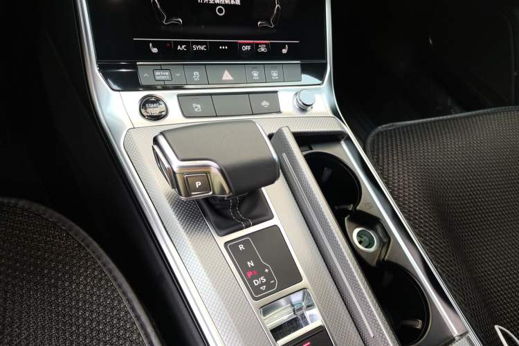 Used Audi A6L 2021 45 TFSI Enjoy Life Edition Gear Lever