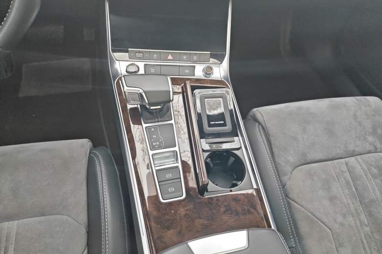 Used Audi A6L 2021 45 TFSI Prestige Dynamic Edition Gear Lever