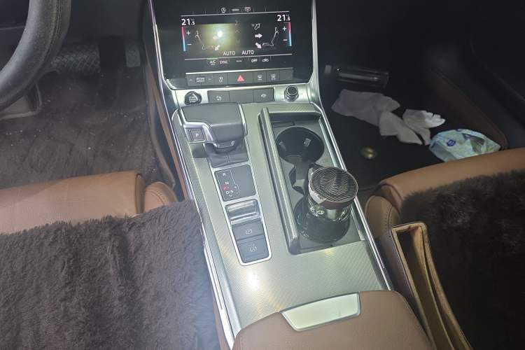 Used Audi A6L 2021 40 TFSI Luxury Prestige Edition Gear Lever