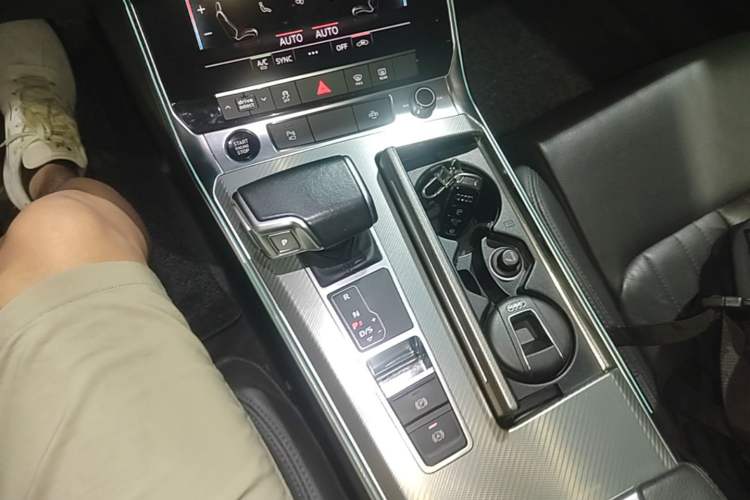 Used Audi A6L 2021 40 TFSI Luxury Prestige Edition Gear Lever