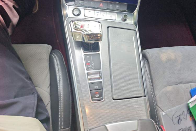 Used Audi A6L 2021 45 TFSI Prestige Dynamic Edition Gear Lever