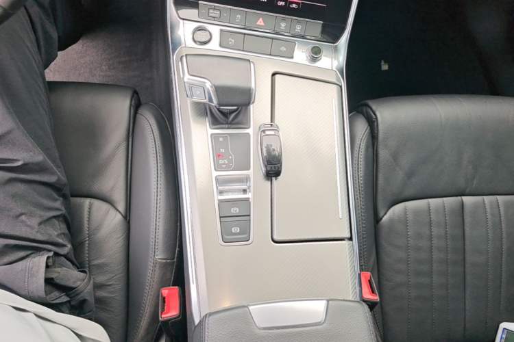 Used Audi A6L 2021 40 TFSI Luxury Prestige Edition Gear Lever
