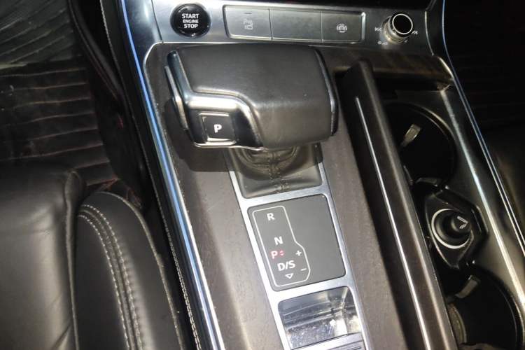Used Audi A6L 2021 45 TFSI quattro Prestige Elegant Edition Gear Lever