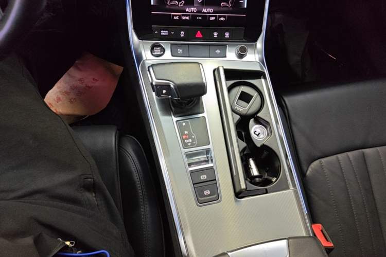 Used Audi A6L 2021 40 TFSI Luxury Prestige Edition Gear Lever